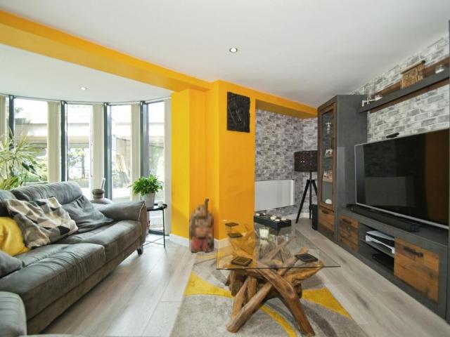 Flat for sale in Newtown, Falcon Lodge