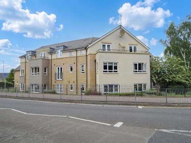 Flat for sale in Huntingdon