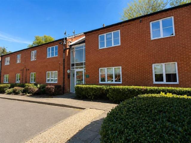 Flat for sale in Boultham, Brayford