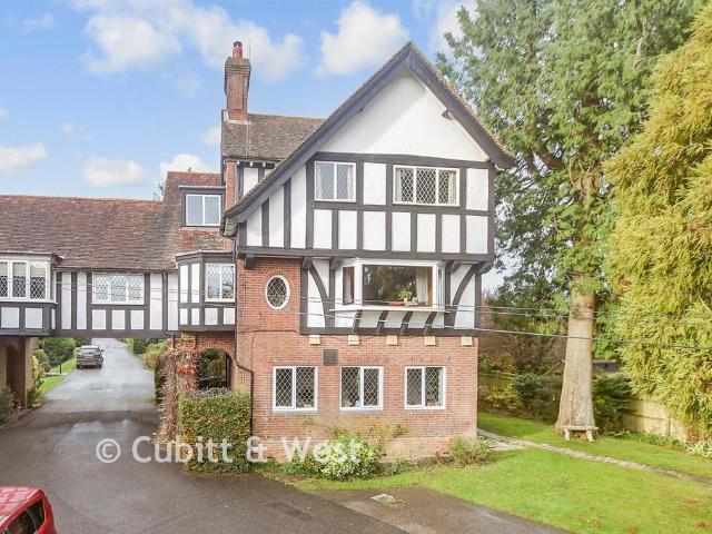 Flat for sale in Cross In Hand, East Sussex