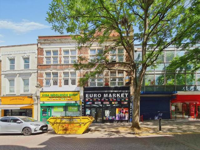 Flat for sale in Callis Yard, Greater London