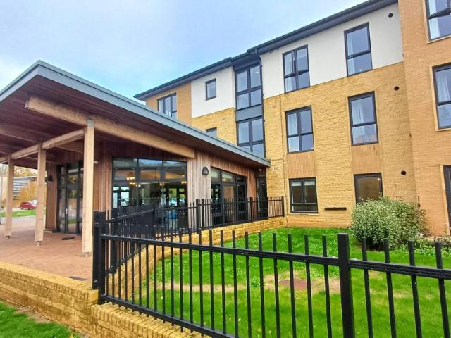 Flat for sale in Chipping Norton, West Oxfordshire