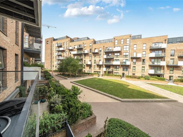 Flat for sale in Greater London