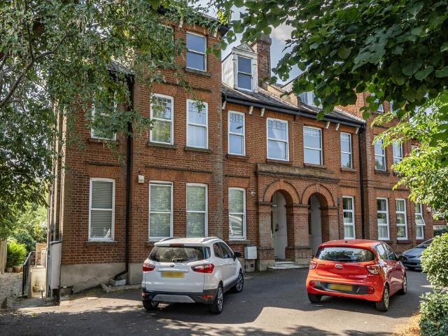 Flat for sale in Greater London