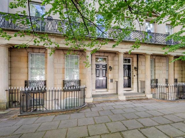 Flat for sale in Newtown, Reading