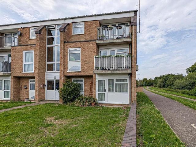 Flat for sale in Studlands Park, Chedburgh
