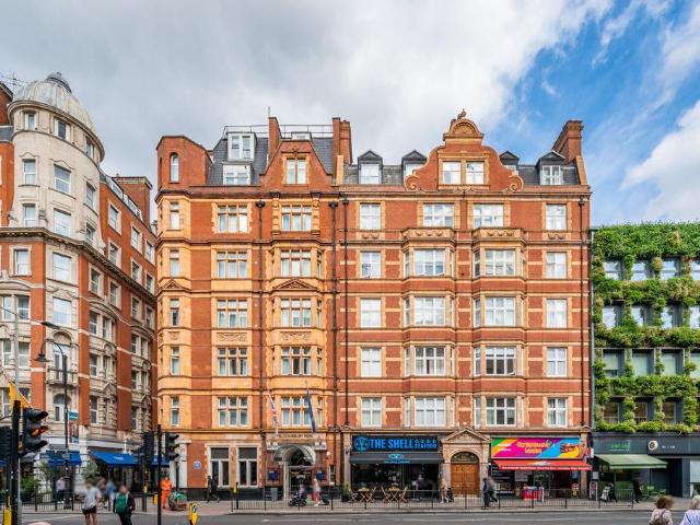 Flat for sale in Bloomsbury, Greater London