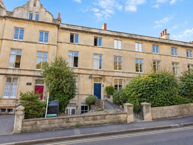 Flat for sale in Cliftonville, Weston-super-Mare
