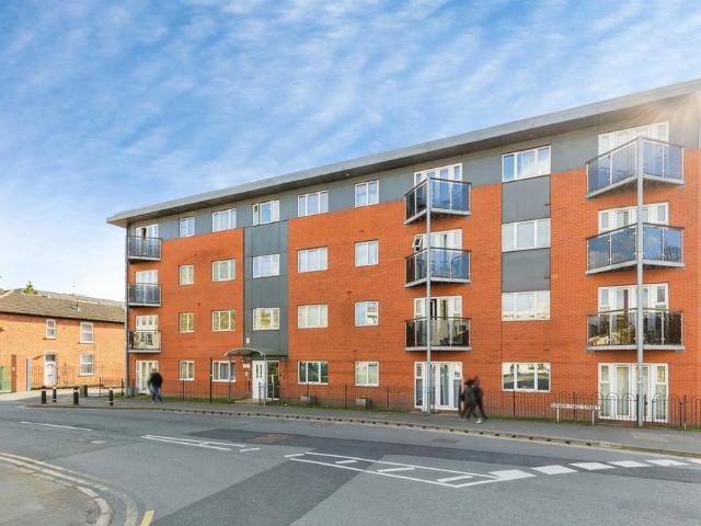 Flat for sale in Hillfields, West Midlands