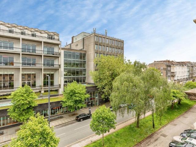 Flat for sale in Feckenham, City Of Bristol