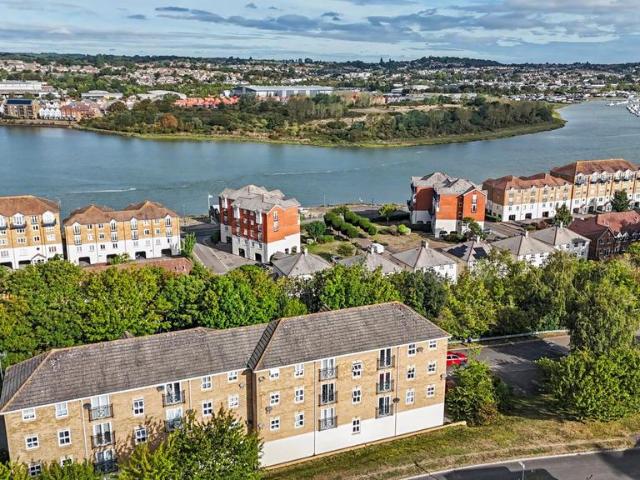 Flat for sale in Troy Town, Rochester