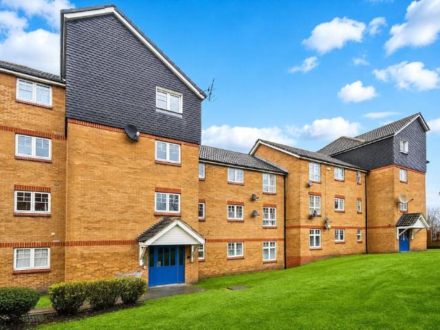 Flat for sale in Thamesmead, Isle Of Man