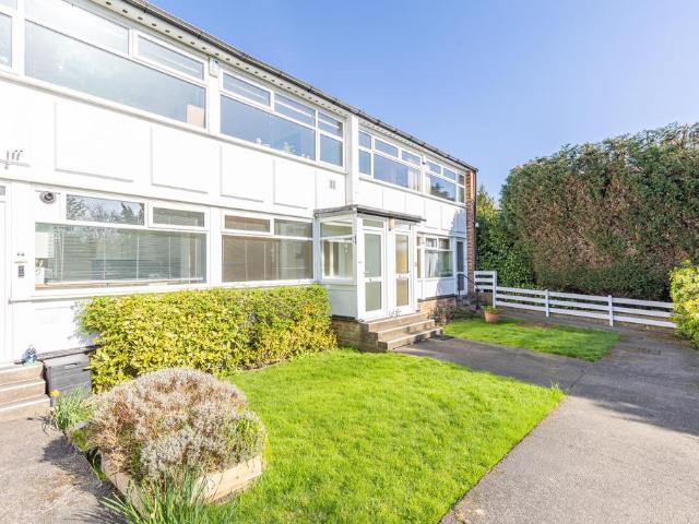 Flat for sale in West Yorkshire