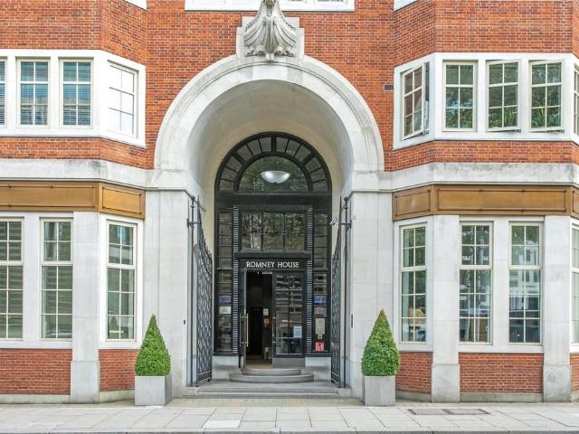 Flat for sale in Westminster, Isle Of Man