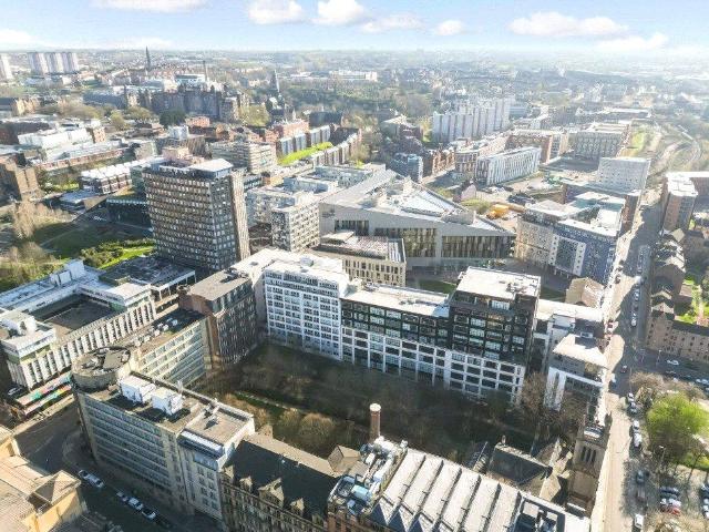 Flat for sale in Merchant City, Scotland