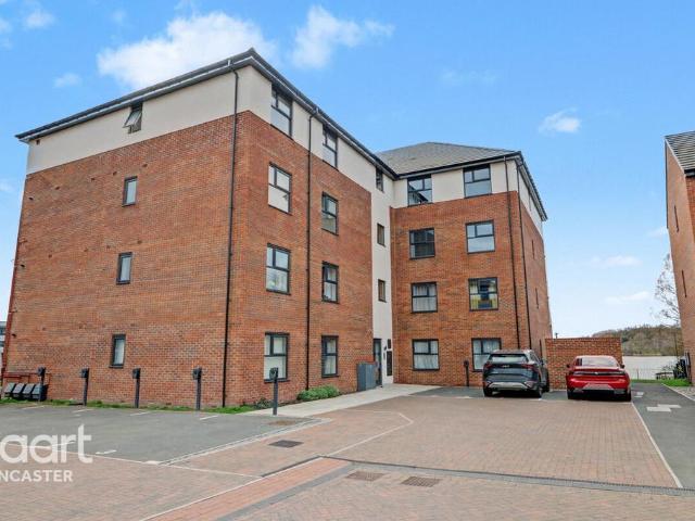 Flat for sale in Lakeside, South Yorkshire