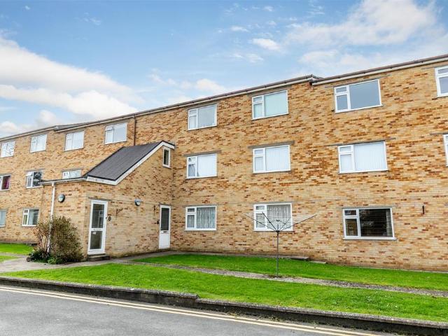 Flat for sale in Feckenham, City Of Bristol