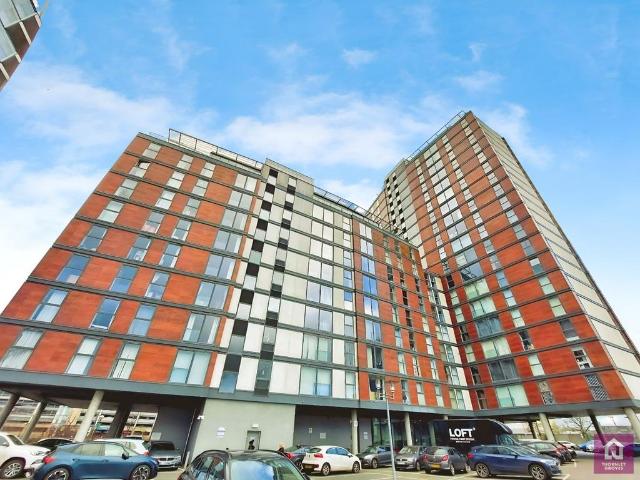 Flat for sale in Salford, Greater Manchester