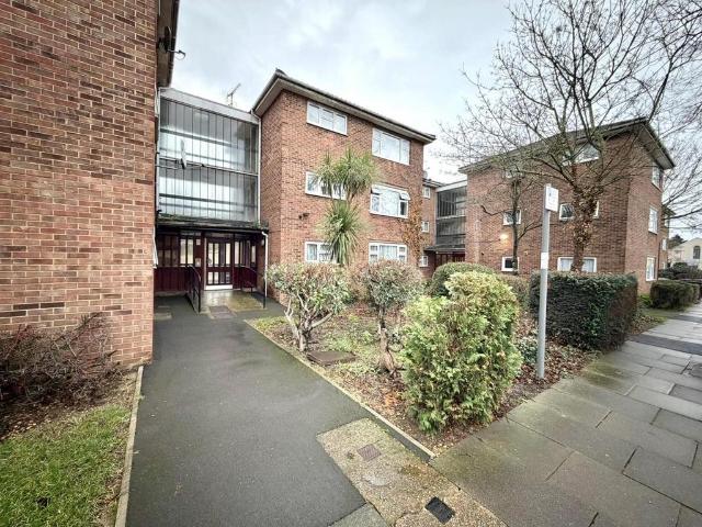 Flat for sale in Thames View, Isle Of Man