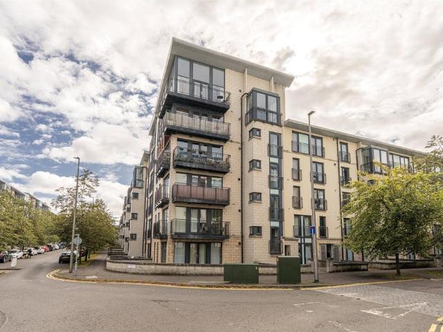Flat for sale in West Granton, City of Edinburgh