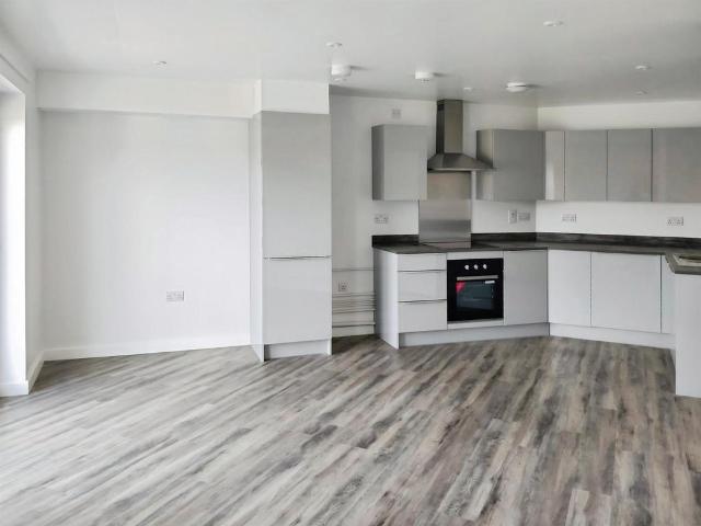 Flat for sale in Bushey, Hertfordshire