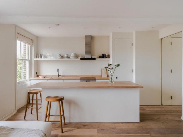 Flat for sale in London Borough of Islington, Greater London