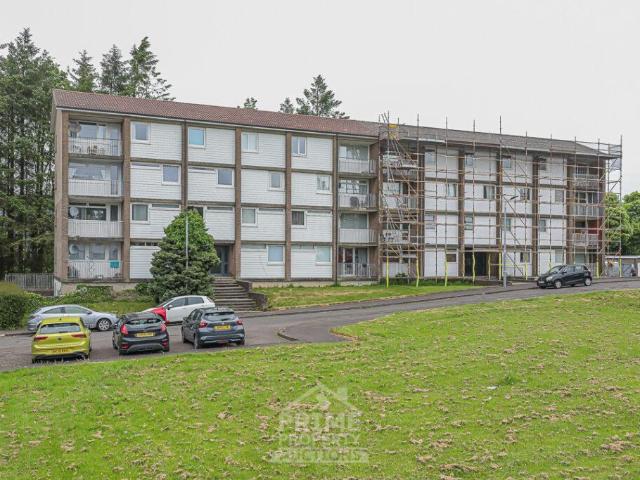 Flat for sale in Barassie, Scotland