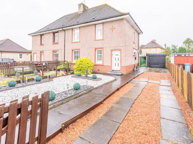 Flat for sale in Thankerton, Scotland