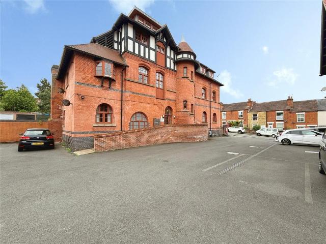 Flat for sale in Gedling