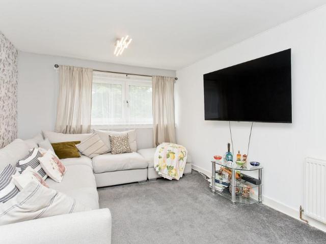 Flat for sale in The Calders, Wester Hailes