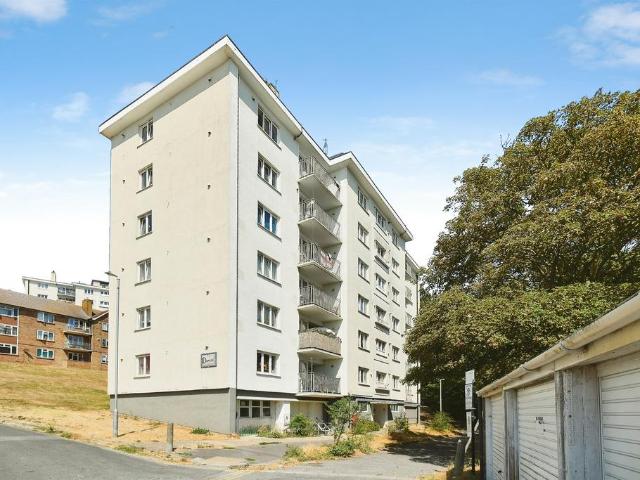 Flat for sale in Whitehawk, Brighton & Hove