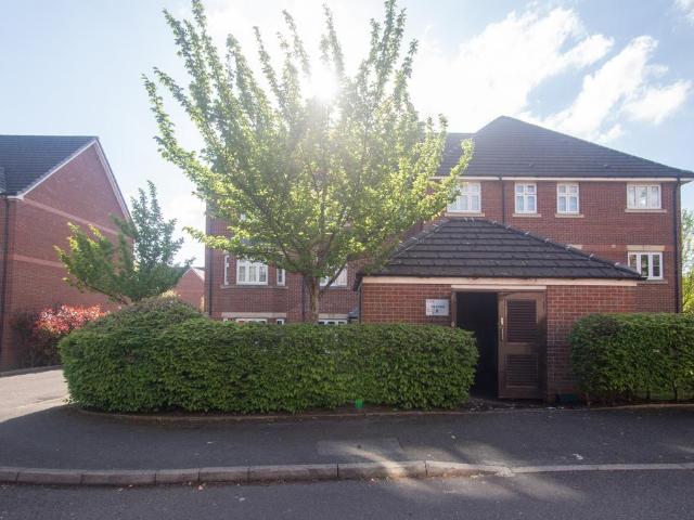 Flat for sale in Salford, Greater Manchester