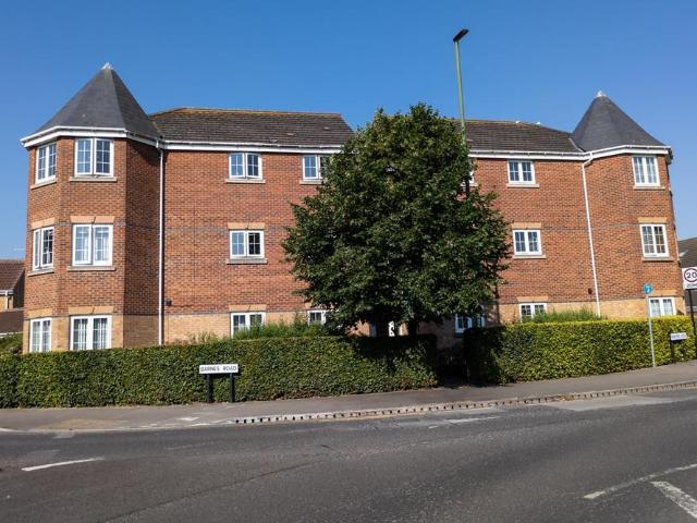 Flat for sale in Kingswood, Hull