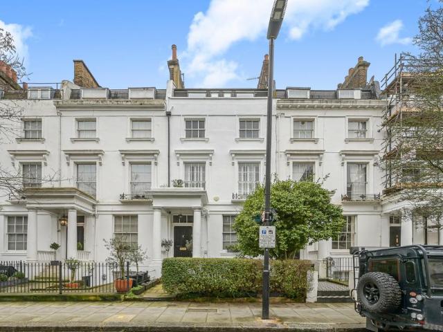 Flat for sale in Paddington, Isle Of Man