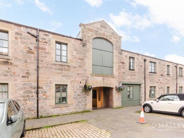 Flat for sale in North Leith, Leith