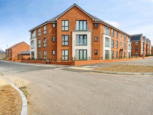 Flat for sale in Bedford