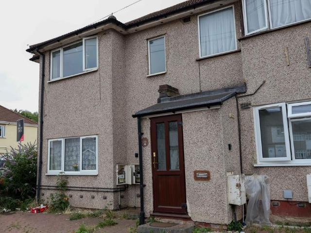 Flat for sale in Dagenham, Isle Of Man