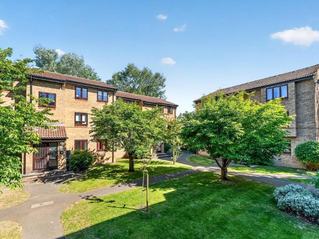 Flat for sale in London Borough of Merton, Greater London