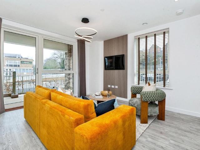 Flat for sale in Maidenhead, Isle Of Man