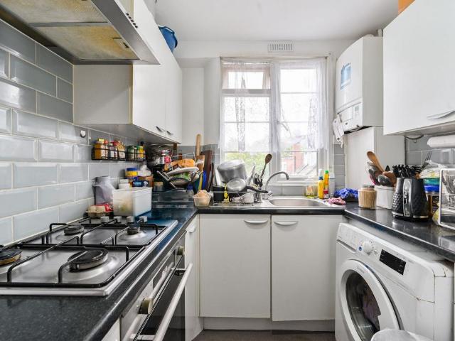 Flat for sale in London Borough of Lewisham, Greater London