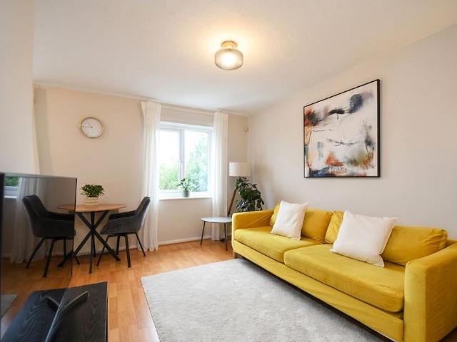 Flat for sale in Blackfriars, Salford
