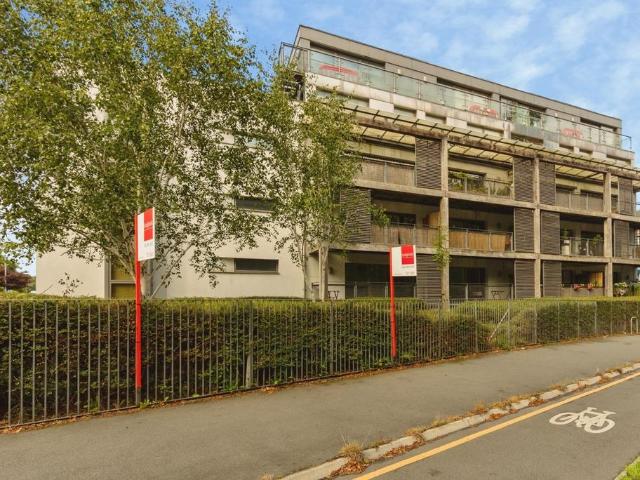 Flat for sale in Georgia, Greater Manchester