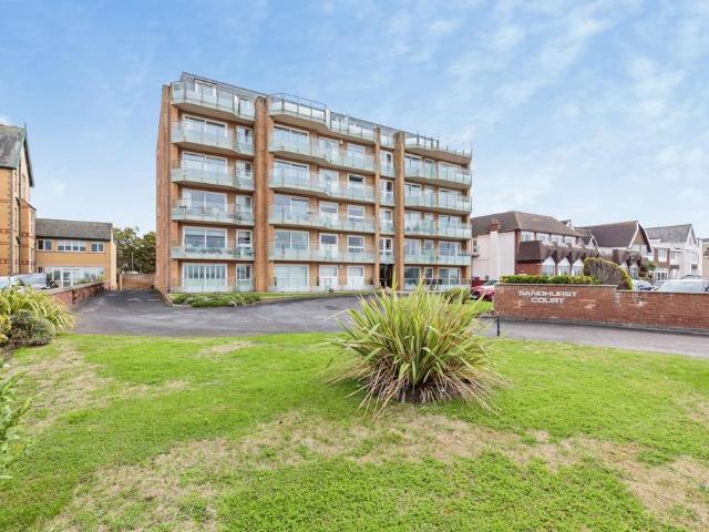 Flat for sale in St Annes, Fylde