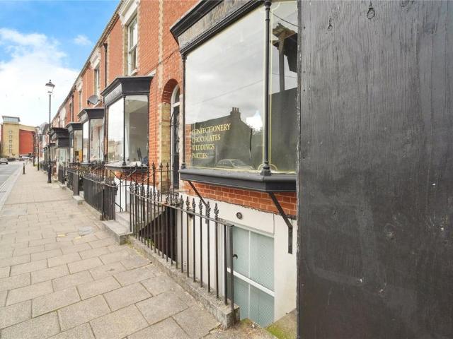 Flat for sale in Nichols Town, Isle Of Man