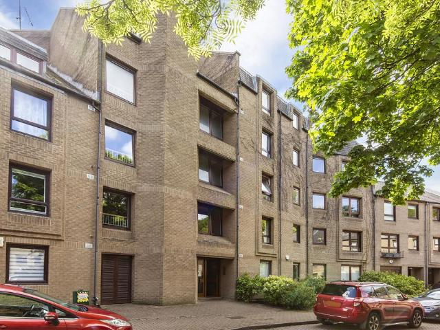 Flat for sale in Haymarket, Scotland