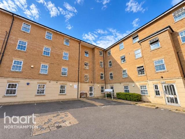 Flat for sale in Far Cotton and Delapre, Far Cotton