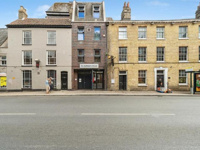Flat for sale in East Bank, Norfolk