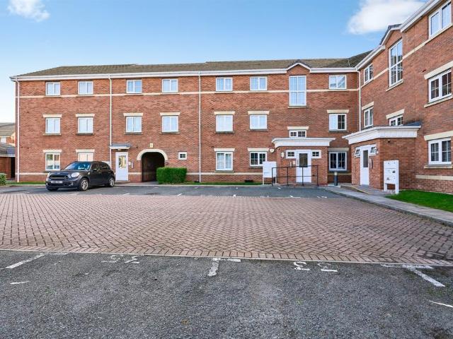 Flat for sale in Tipton, Sandwell