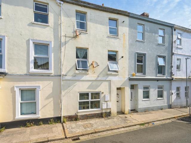 Flat for sale in Greenbank, Mount Wise
