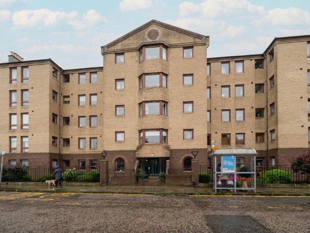 Flat for sale in Silvermills, City of Edinburgh